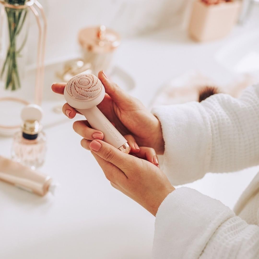 Finishing Touch Flawless Rechargeable Electric Silicone Facial Cleanser & Massager