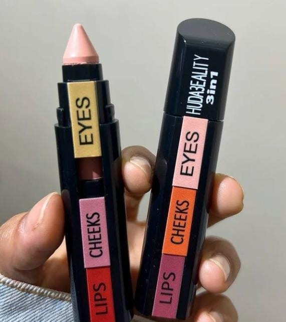 3 in 1 Professional Eyes, Cheeks & Lips Set